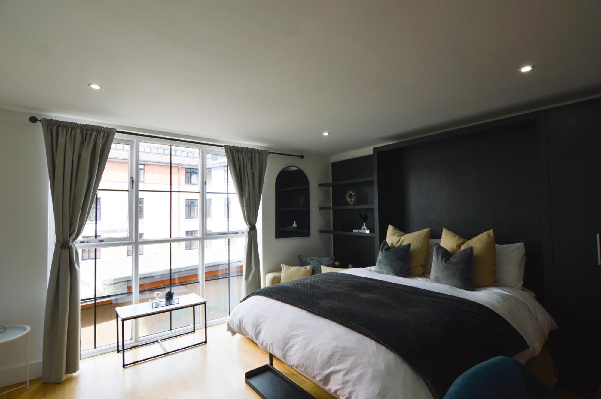 Cosy, Centrally Located Studio With Gated Parking! Лоубъро Екстериор снимка
